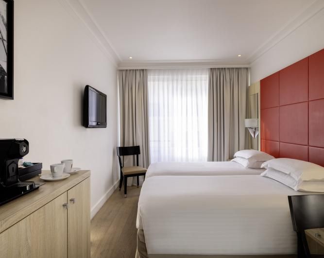 HOTEL DE CASTIGLIONE ****