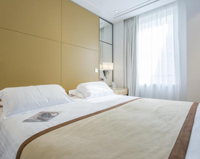 HOTEL DE CASTIGLIONE ****